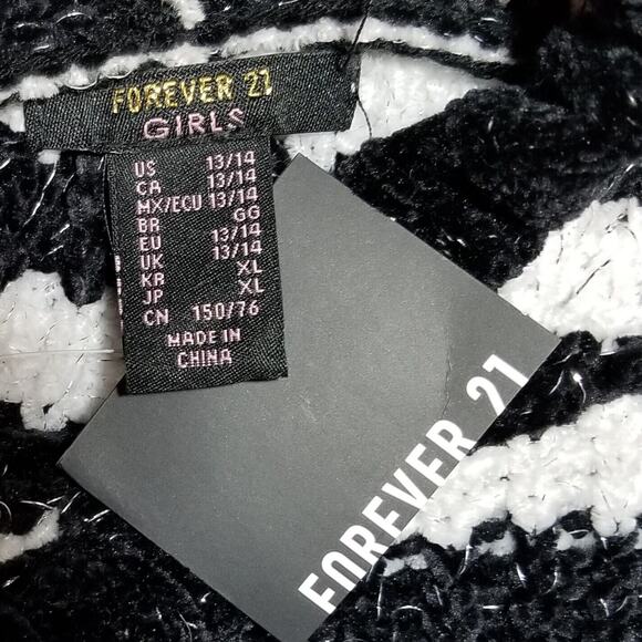 FOREVER 21 Hooded Sweater Juniors 13/14 Black White Striped New - Picture 6 of 16